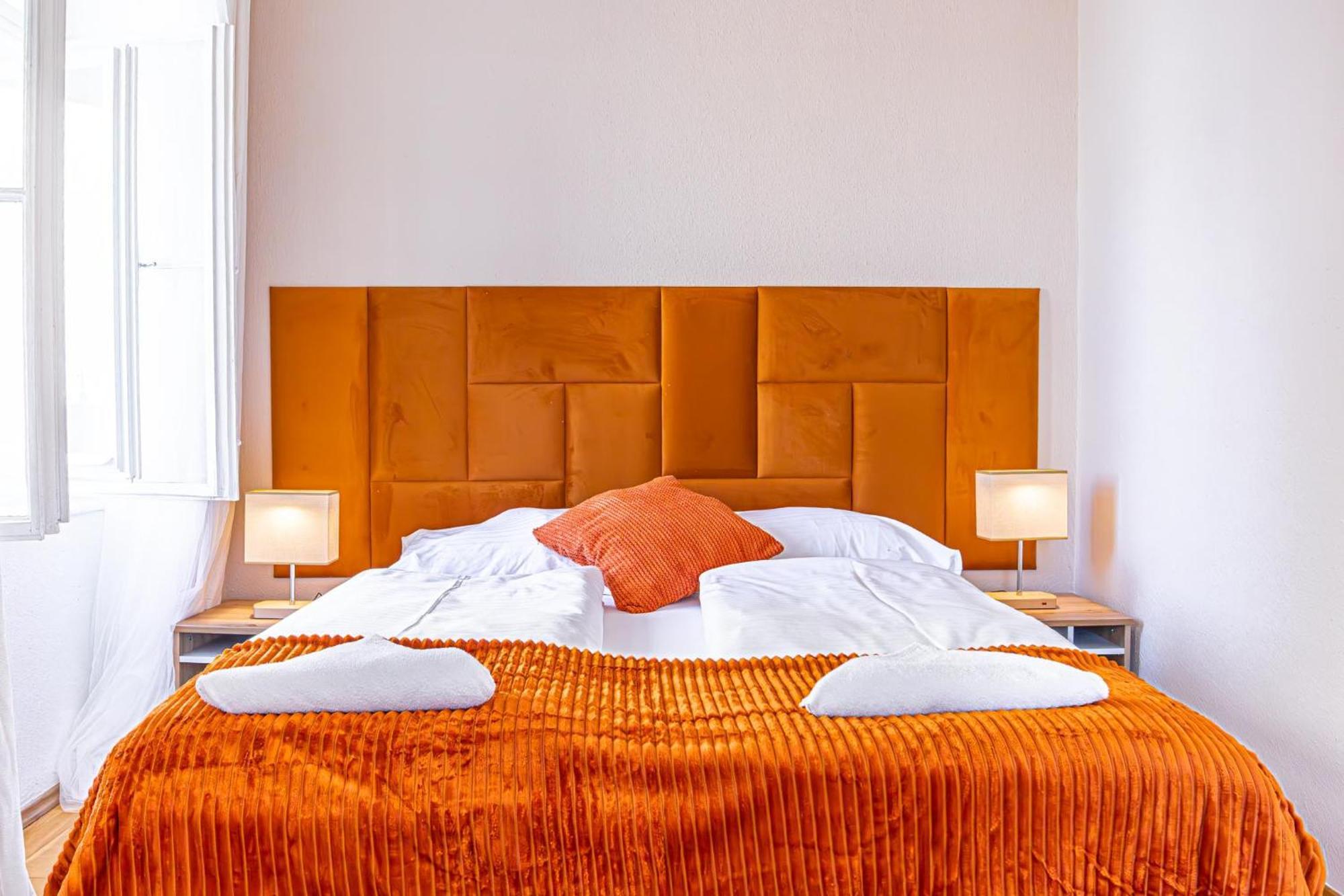 Charming 2br Aprtment Near Tourist Attractions Apartment *